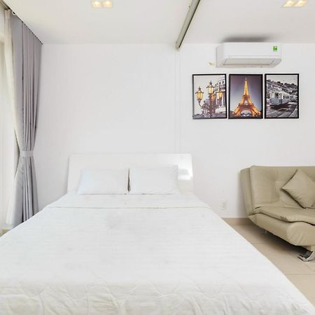 Sky Homes Near Airport Хошимін Екстер'єр фото